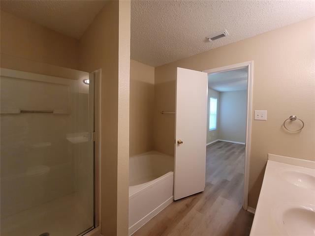 Building Photo - 4861 Parkview Hills Ln