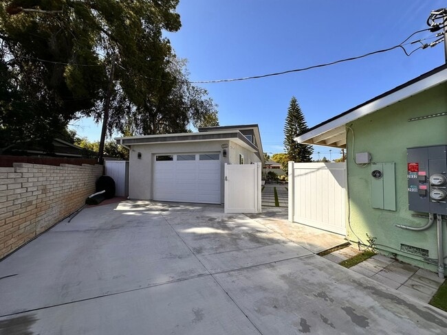 Building Photo - Modern ADU - Riverside, CA 92506