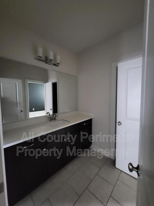 Building Photo - 819 Olmsted Ln