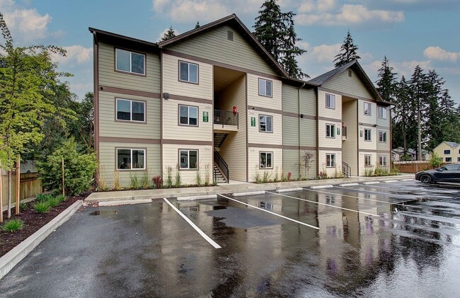 Building Photo - 404 NE 117th Ave
