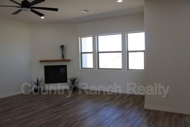 Building Photo - 2905 Kolob Canyon Dr