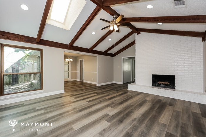 Building Photo - 1009 Woodridge Dr