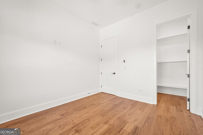 Building Photo - 1525 Tapestry Ridge SE