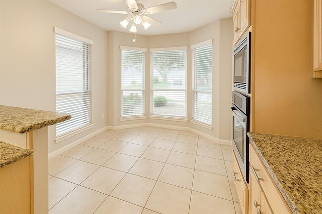 Building Photo - 14211 Woodnook Dr