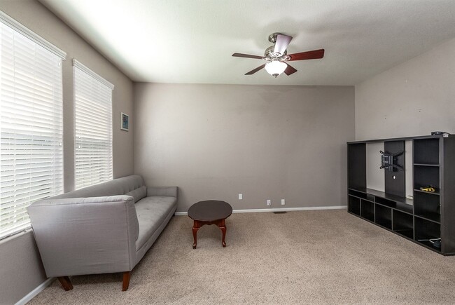 Building Photo - Townhouse in Desirable Stetson Hills Area in Colorado Springs