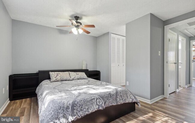 Building Photo - 1679 Fieldthorn Dr