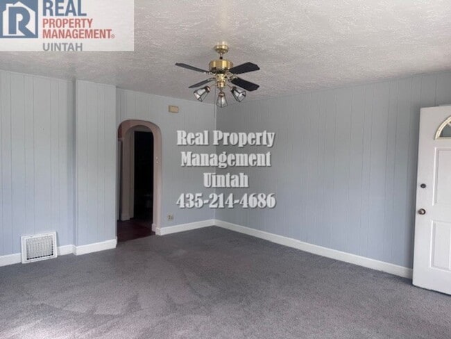Building Photo - RENT AND DEPOSIT HAS BEEN REDUCED!! 4 bedr...