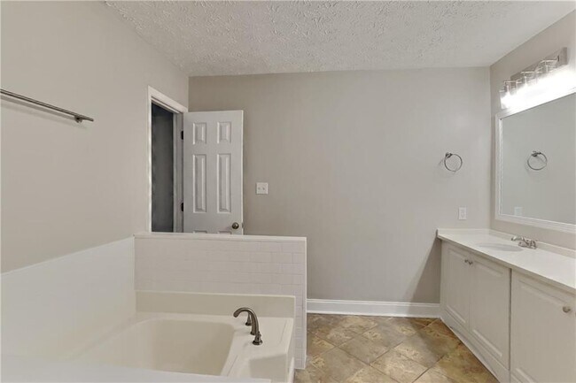 Building Photo - 2922 Melton Ct SW