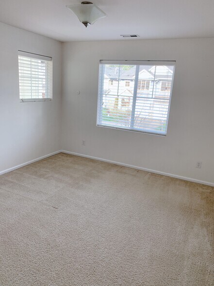 Building Photo - 17724 39th Dr SE
