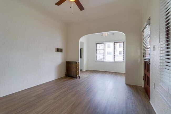 Building Photo - Charming 1-Bedroom Apartment in Bankers Hill!