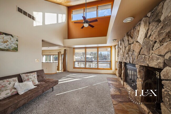 Building Photo - 2504 Sheffield Cir N