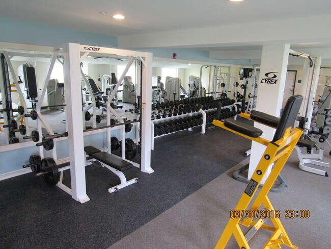 Building Photo - Woodridge Estates Townhomes