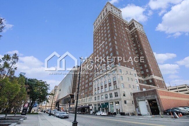 Primary Photo - 525 W Lafayette Blvd