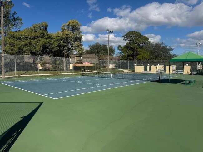 Building Photo - 1615 16th Terrace