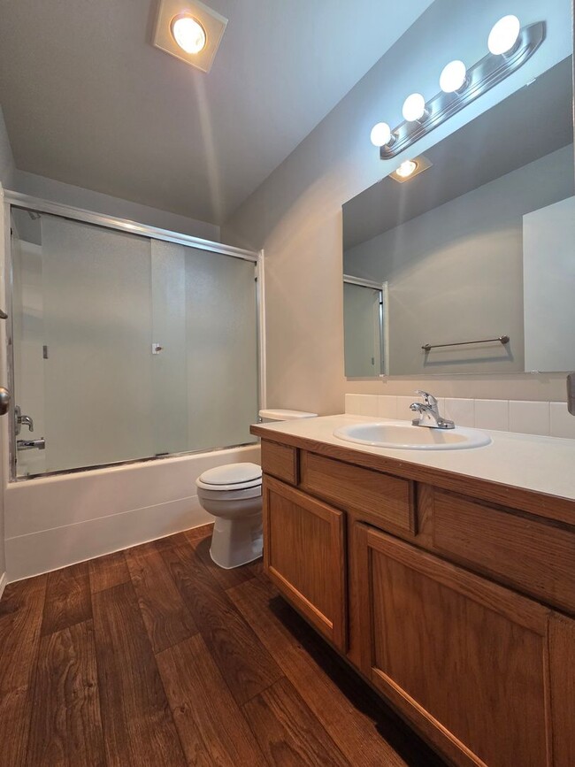 Building Photo - Tired of Apartments? Come Live In This Beauty!!