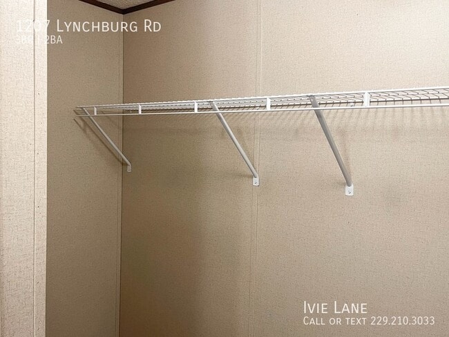 Building Photo - 1207 Lynchburg Rd