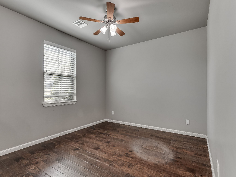 Building Photo - 2709 Pacifica Ln