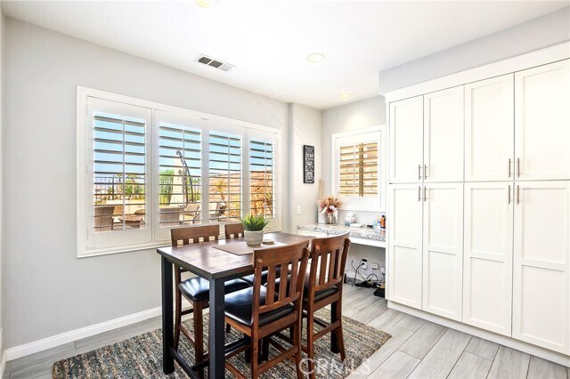Building Photo - 42911 Del Lago Ct