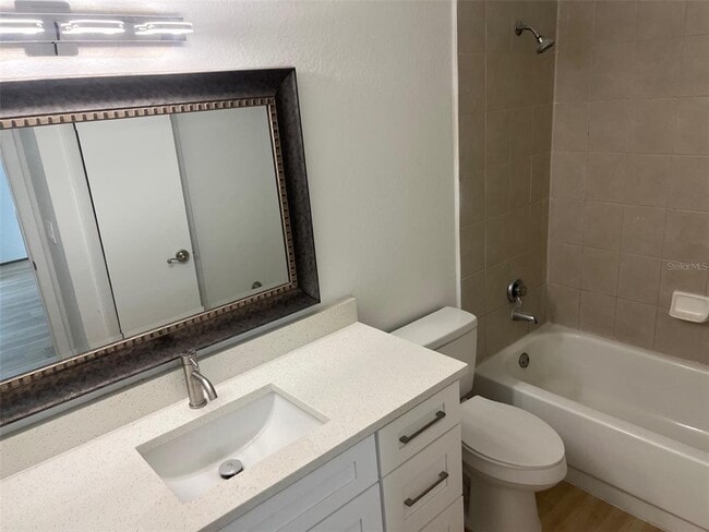 Building Photo - 11562 Westwood Blvd