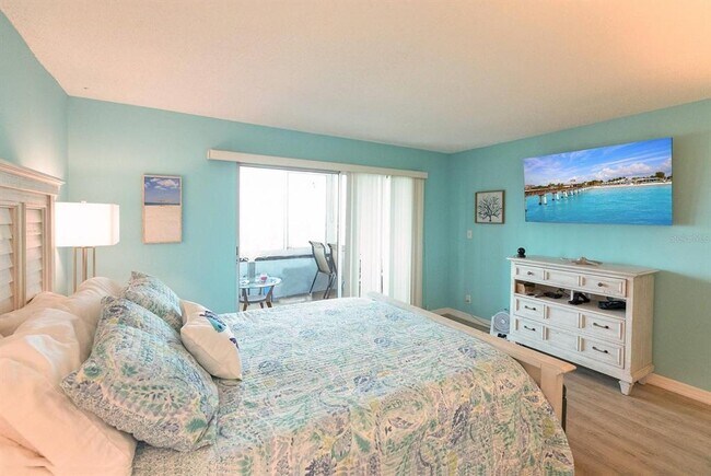 Building Photo - 1255 E Peppertree Dr