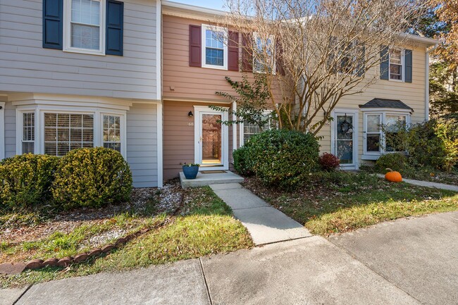 Primary Photo - Close to UNC - 2 bedroom available now!