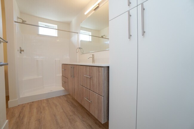 Building Photo - 4626 N Iota Ln