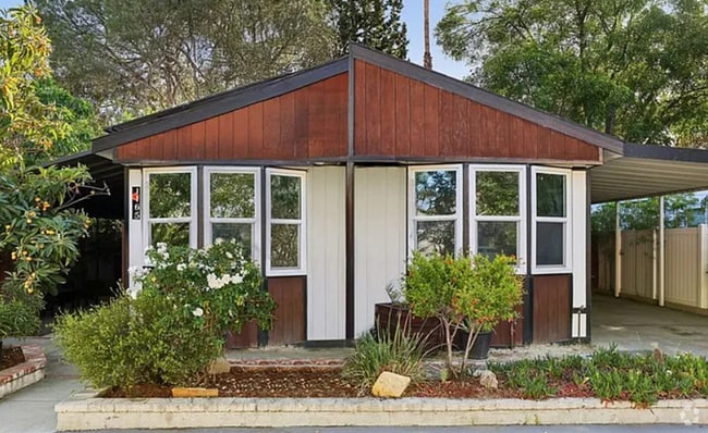 Building Photo - 1165 Cherokee