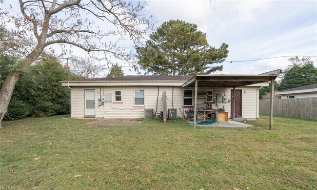 Building Photo - 1841A Riddle Ave