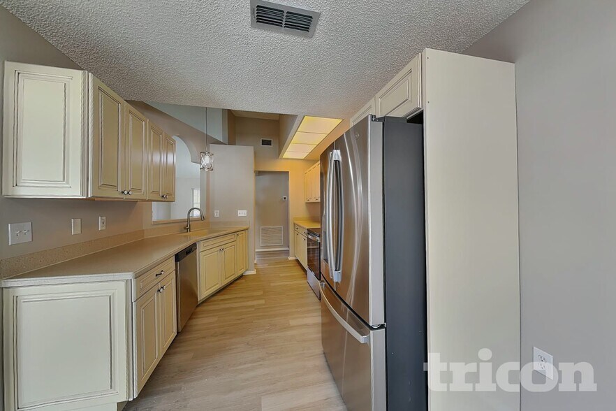 Building Photo - 5150 Ashton Pines Ln
