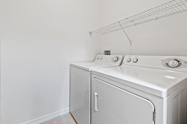 Building Photo - 2727 Anzio Ct