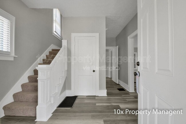 Building Photo - 2316 Ontario St