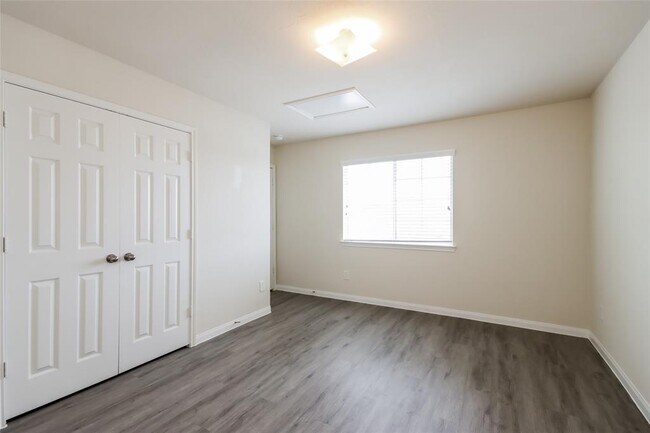 Building Photo - 9807 Piave Drive
