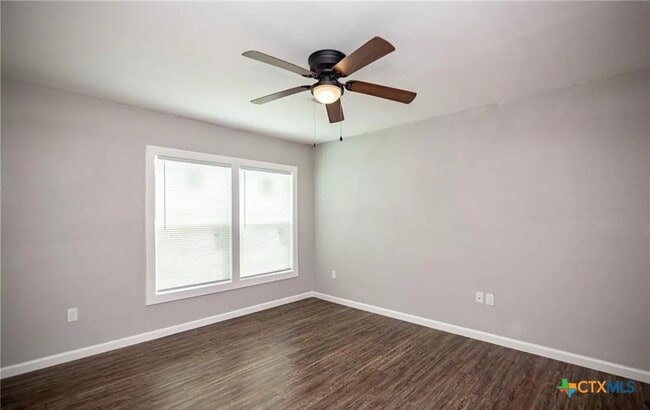 Building Photo - 2003 Woodlawn St