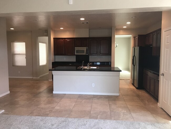 Building Photo - 4 Bedroom Home in Silverstone Coming Soon!