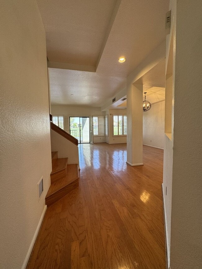 Building Photo - 7272 E Gainey Ranch Rd