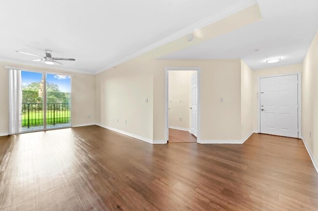 Building Photo - 15105 Michelangelo Blvd