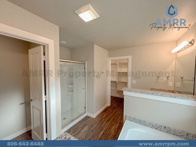 Building Photo - Beautiful 4 Bedroom Home (Available 2/22/24)
