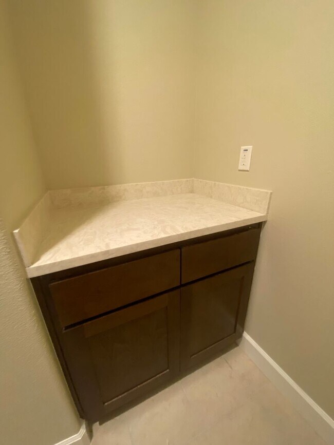 Building Photo - Dublin Ranch 4 Bed & Loft, 3 Bath, close t...