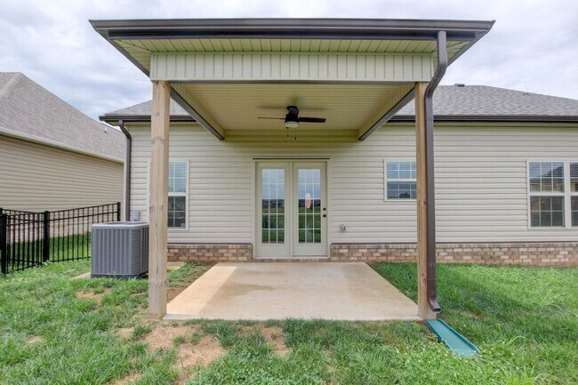 Building Photo - 2547 Rafiki Dr