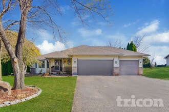 Building Photo - 13850 Aster Ln