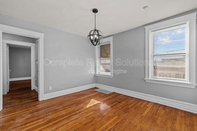 Building Photo - 5352 Neosho St