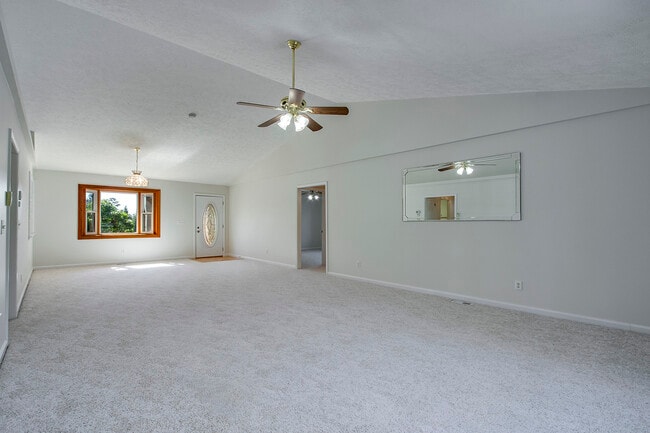 Building Photo - 201 Seminole Cir