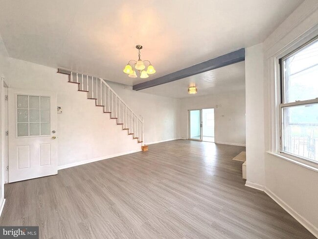 Building Photo - 2241 Knorr St