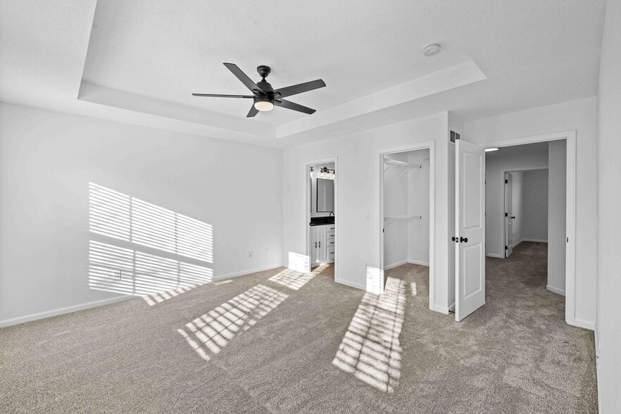 Building Photo - 207 SE Booth Ave