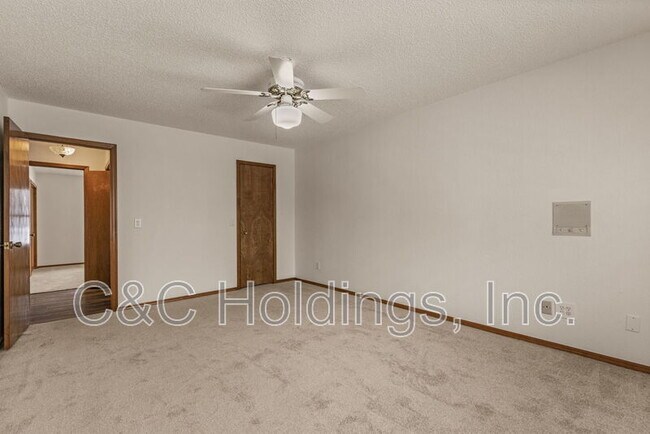 Building Photo - 630 S 276th E Ave