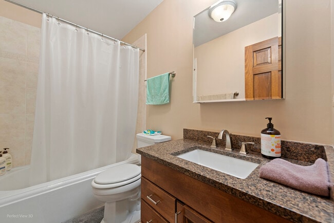 Building Photo - 560 Rapidan Ct