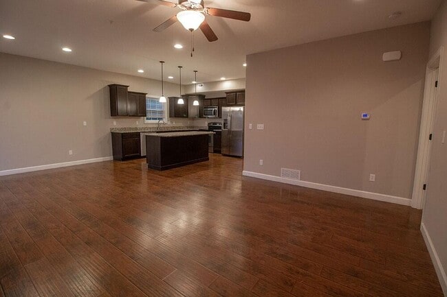 Building Photo - 7413 Rosedown Dr