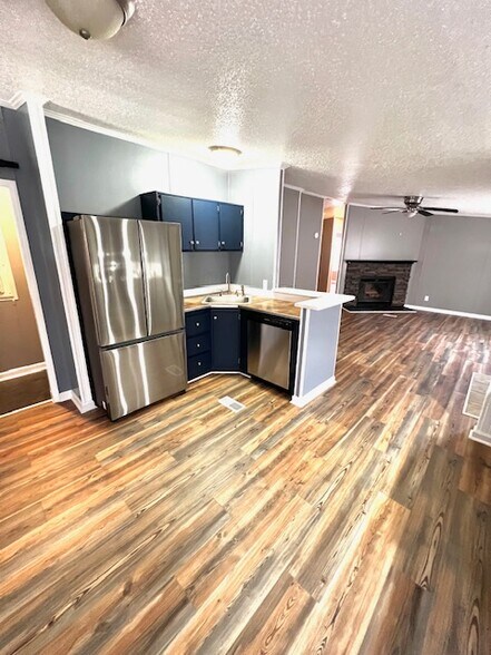 Building Photo - 3465 Calloway Dr