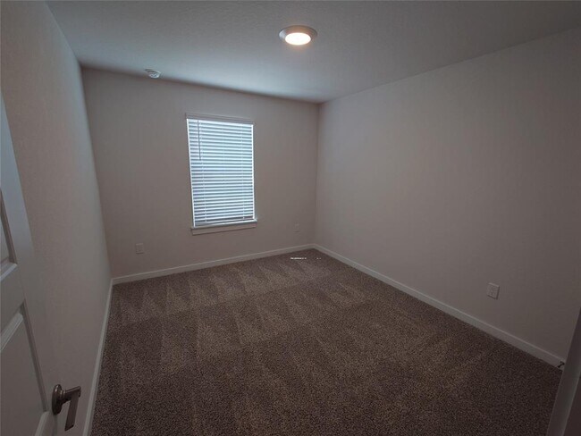 Building Photo - 2025 Wildhorse St