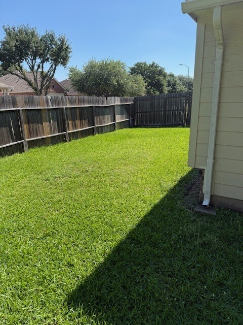 Building Photo - 32515 Rosella Ln